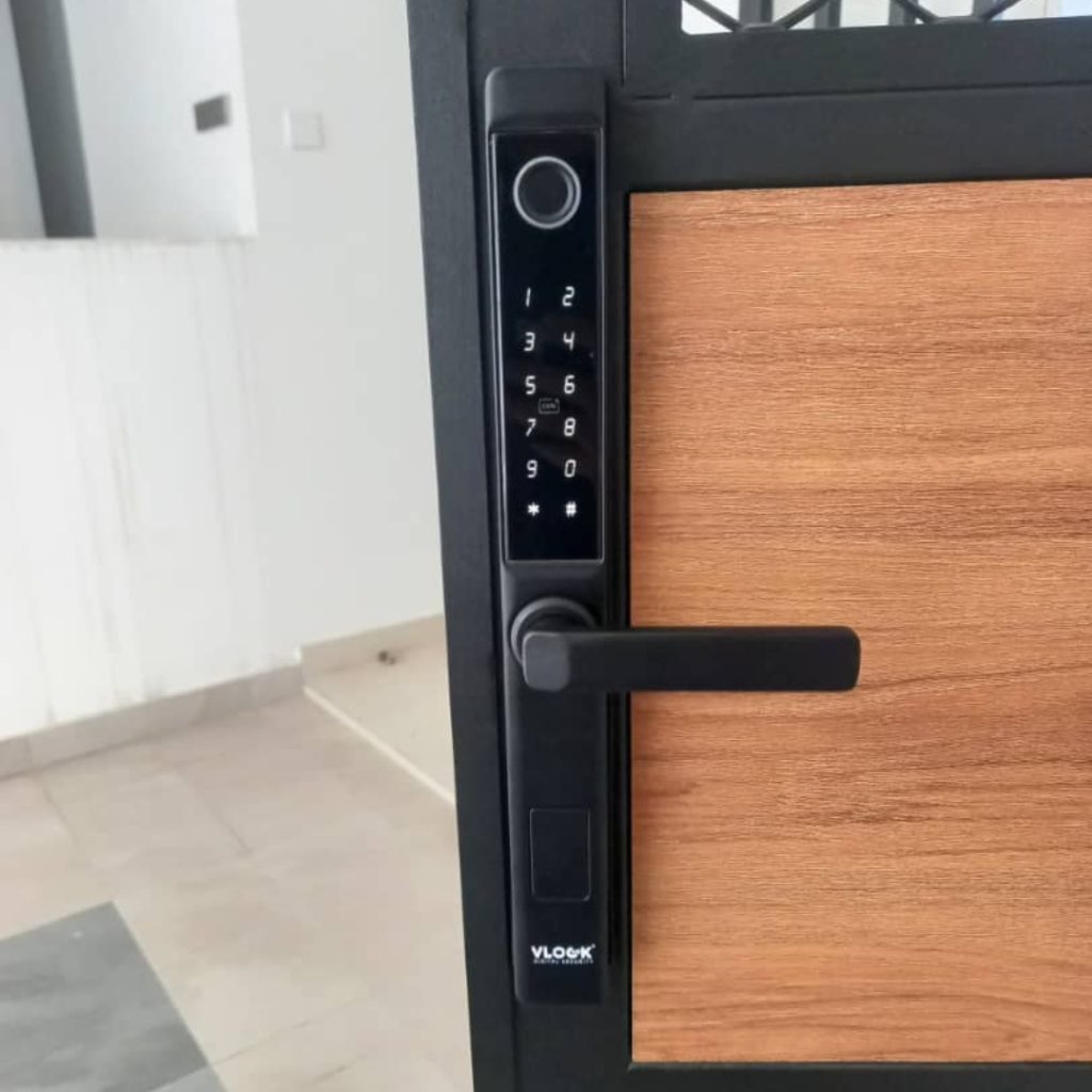 VLOCK F9S Smart Lock For Grill Door